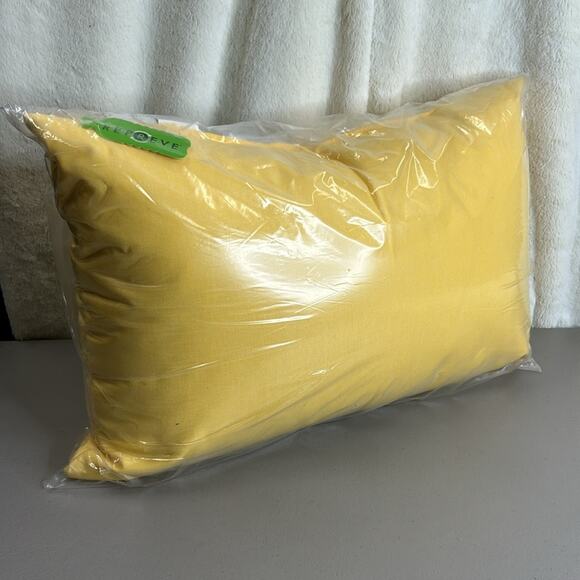 Pottery Barn x Sunbrella Buttercup Yellow Solid Outdoor Pillow 16" x 24" NEW - Picture 3 of 4